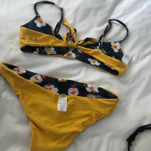 kitty and vibe swim reversible triangle swimsuit - Picture 7 of 7